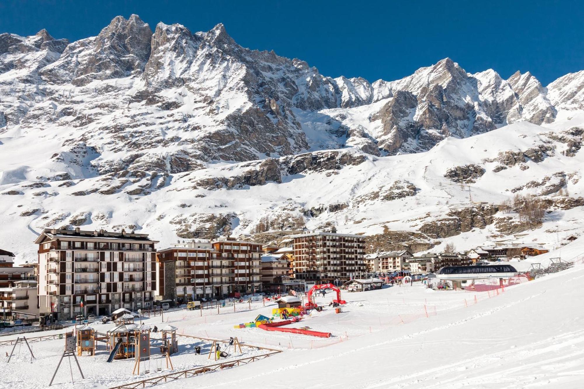 Chalet Matterhorn Francois - Central Ski Chalet With Spa And Breakfast, 100Mt Lift Breuil-Cervinia Exterior foto